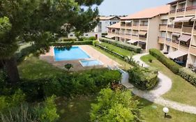 Studio Du Port Avec Terrasse, Parking Privatif, Piscine Dans Residence , Wifi, Menage Compris